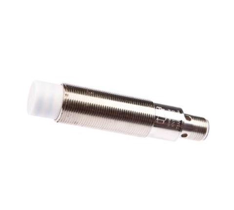 德国IPF 电容式传感器 KN180420
